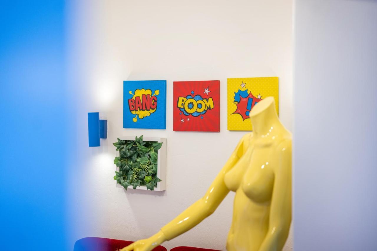 Pop Art Loft Ueber Den Daechern Von Koblenz Coblence Extérieur photo